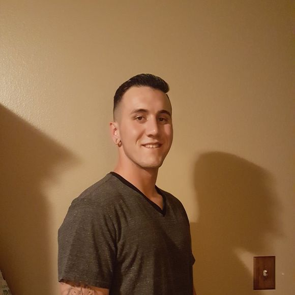 Meet your Posher, Cody - Picture 1 of 1